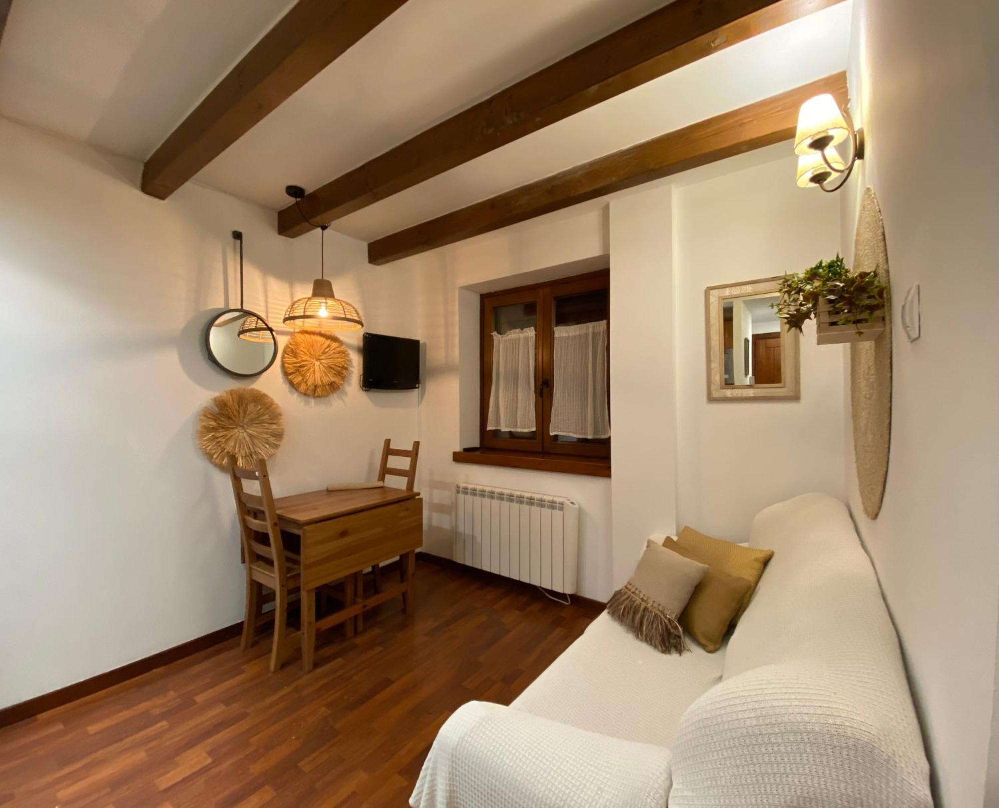Luxury House Valencia D'Aneu Leilighet Eksteriør bilde