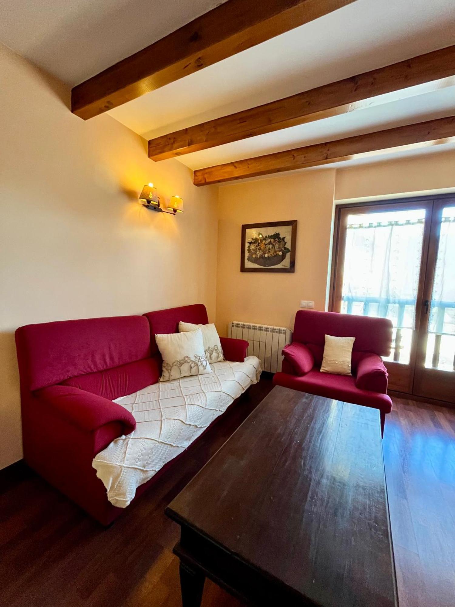 Luxury House Valencia D'Aneu Leilighet Eksteriør bilde